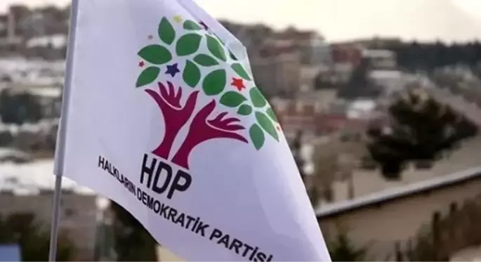 HDP'li Karayazı ilçe Belediye Başkanı Melike Göksu gözaltına alındı