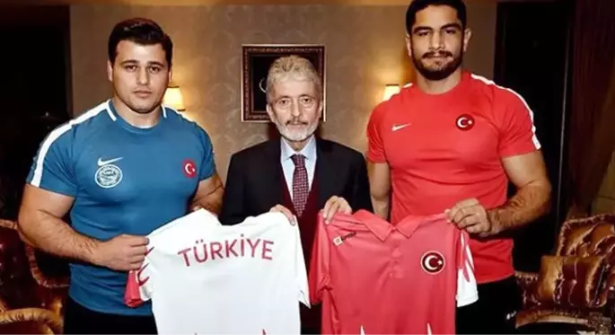 Taha Akgül ve Rıza Kayaalp'in yer aldığı güreşçiler Mehmetçik olacak