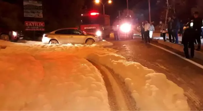 Hatay'da kimyasal zannedilen köpük vatandaşlara panik yaşattı