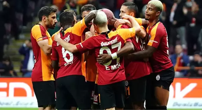 Galatasaray evinde Çaykur Rizespor'u 2-0 yendi