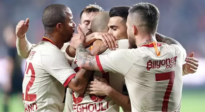 Galatasaray deplasmanda Gaziantep'i 2-0 yendi