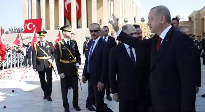 Anıtkabir'de slogan atanlara küfür eden iş insanı Mehmet Avcı gözaltına alındı