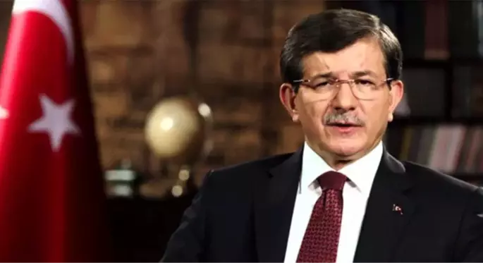 AK Partililer arasında tartışılmıştı: Ahmet Davutoğlu, pür parlamenter sistem önerecek