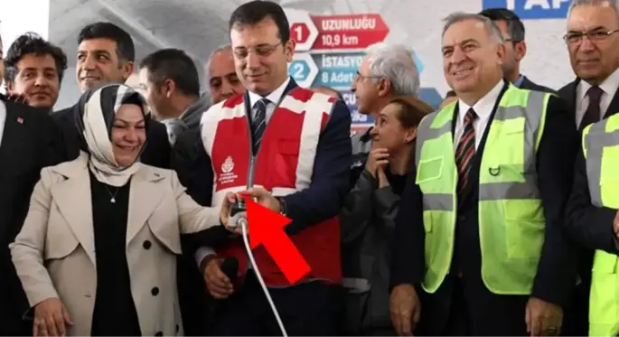 Yeniden başlayan metro hattı çalışmasında, tünel açma makinesi şantiye alanına indirilemedi