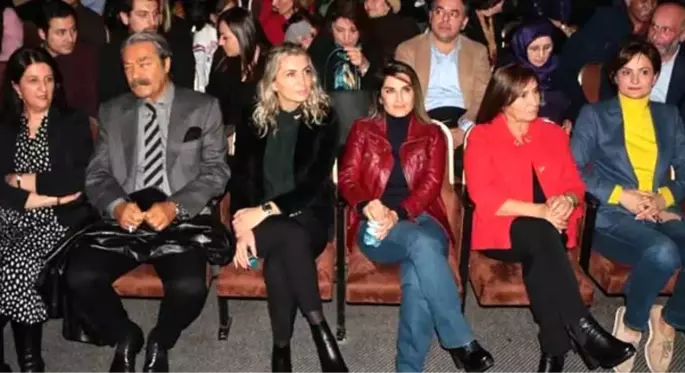 Demirtaş'ın eşi, Dilek İmamoğlu ve Selvi Kılıçdaroğlu beraber tiyatro izlediler