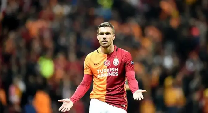 Antalyaspor, Lukas Podolski ile görüşüyor