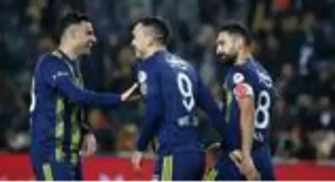 Son Dakika: Fenerbahçe, Türkiye Kupası'nda yarı finalde!