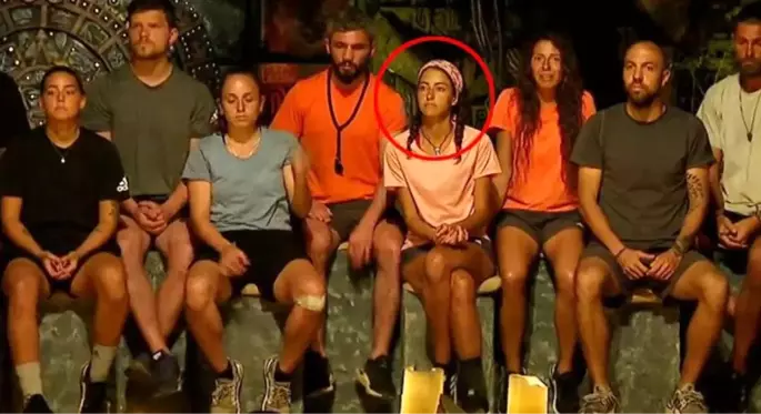 Survivor'dan elenen oyuncu Melis Tuğba Türk, tatil pozlarıyla Instagram'a damga vurdu