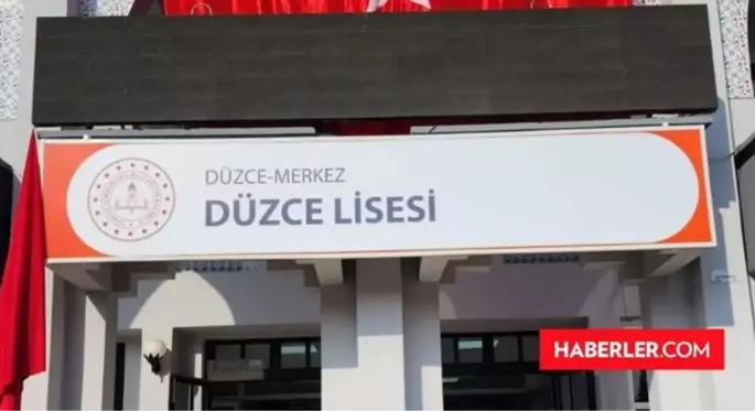 Düzce 15 Temmuz Şehitler Anadolu Lisesi adı değişti mi, yeni adı Düzce Lisesi'mi oldu? Düzce Valiliği açıklaması nedir, geri adım attı mı?