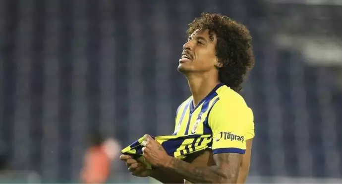 Son Dakika: Fenerbahçeli Luiz Gustavo, Galatasaray derbisinde oynayamayacak