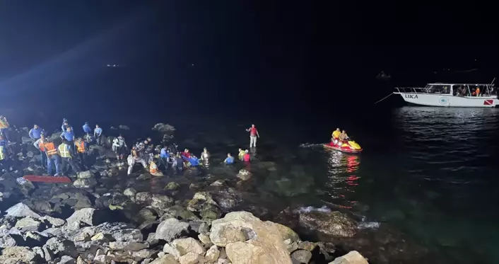 Honduras'ta uçak kazası: 12 kişi hayatını kaybetti