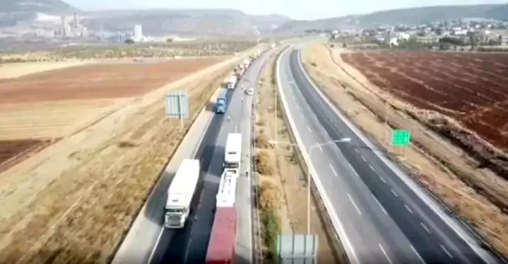 Gaziantep'te Dron Destekli Trafik Denetimi: 19 Araç ve Sürücüye Cezai İşlem Uygulandı