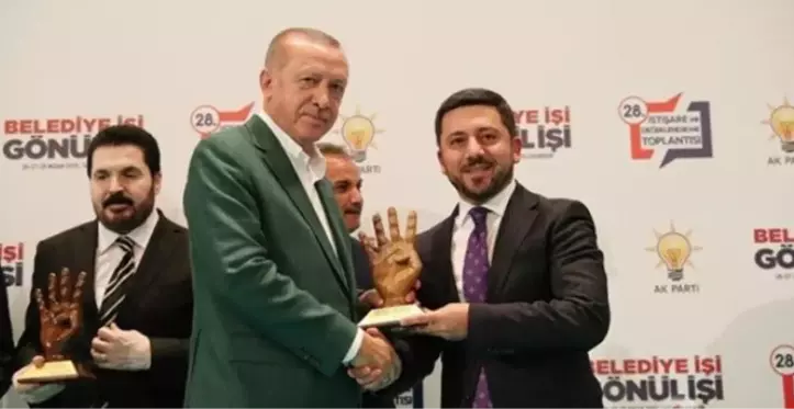 İstifa eden Nevşehir Belediye Başkanı Arı'dan