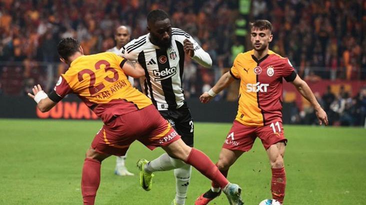 Galatasaray'ın yıldızından taraftarı yıkan haber