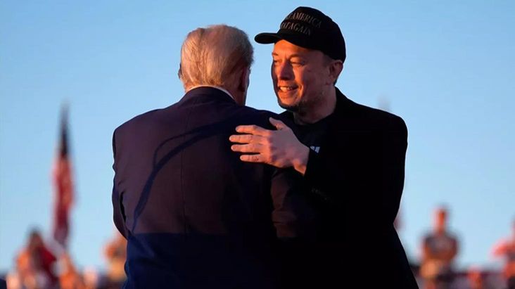 Donald Trump, Elon Musk'ı bakan yaptı