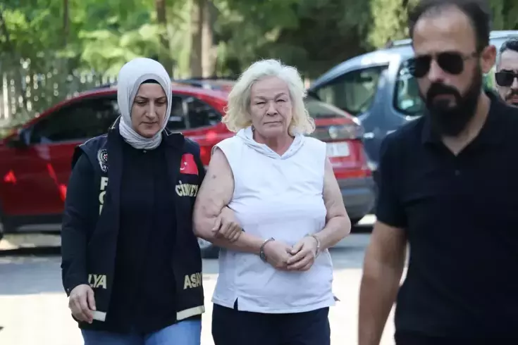 Rus eşi bıçakladı: 3 gün yaralı gezen adam tuvalette ölü bulundu