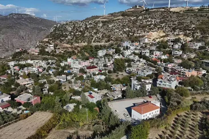 2 bin nüfuslu köyde herkesin soyadı aynı