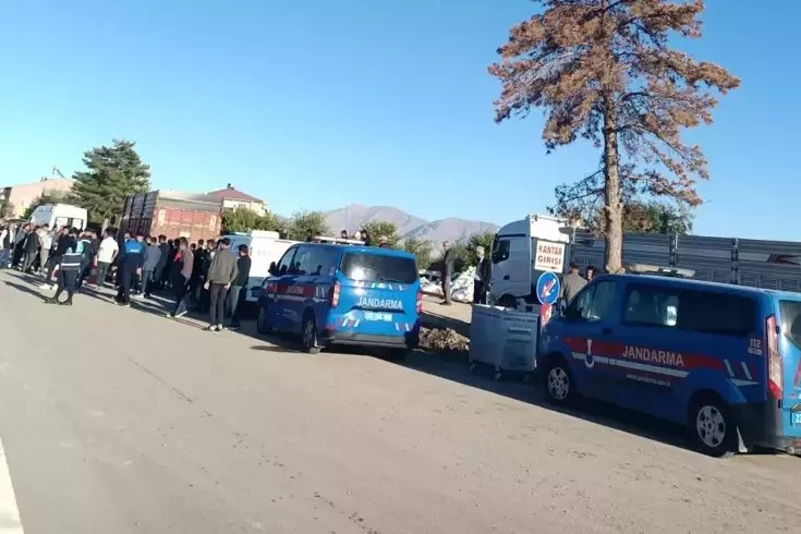 Elazığ'da motosiklet kazası: 2 genç hayatını kaybetti