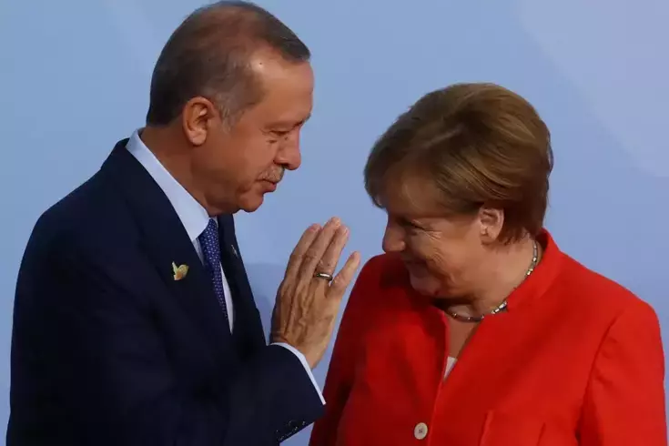 Erdoğan, Merkel'le anısını ilk kez anlattı: Şaşkın şaşkın bana bakıp gülmeye başladı