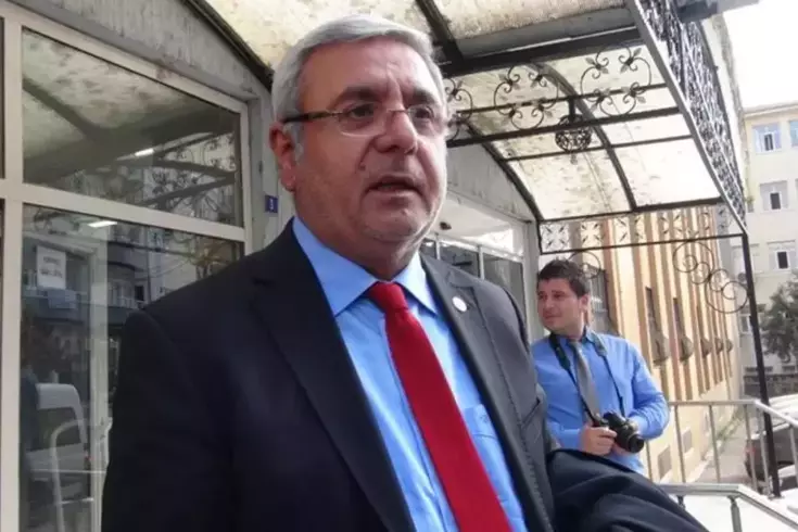 Bursasporlu taraftarların attığı slogana bir tepki de Mehmet Metiner'den