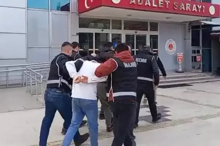 Ordu'da eylem hazırlığındaki şüpheliler bomba ve silahlarla yakalandı