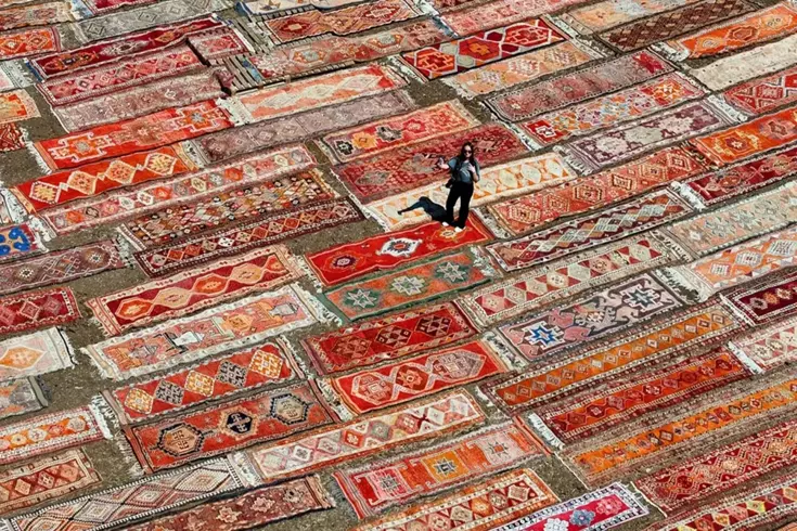 Antalya'da sıcaklar 40 dereceye ulaştı, tarlalar halıyla kaplandı