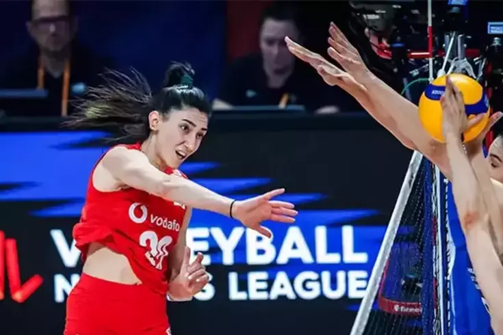 A Milli Kadın Voleybol Takımı, Sırbistan'a kaybetti