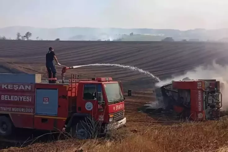 Orman yangınına müdahale eden araç devrildi! 5 personel yaralandı