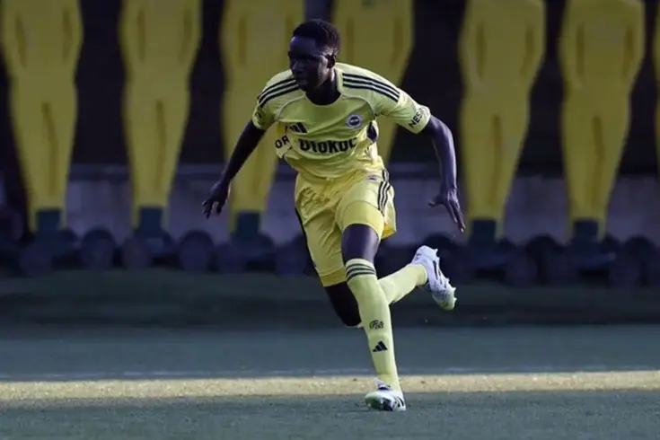 Fenerbahçe'de Abdou Aziz Fall'ın Portekiz kampına gidememe sebebi belli oldu