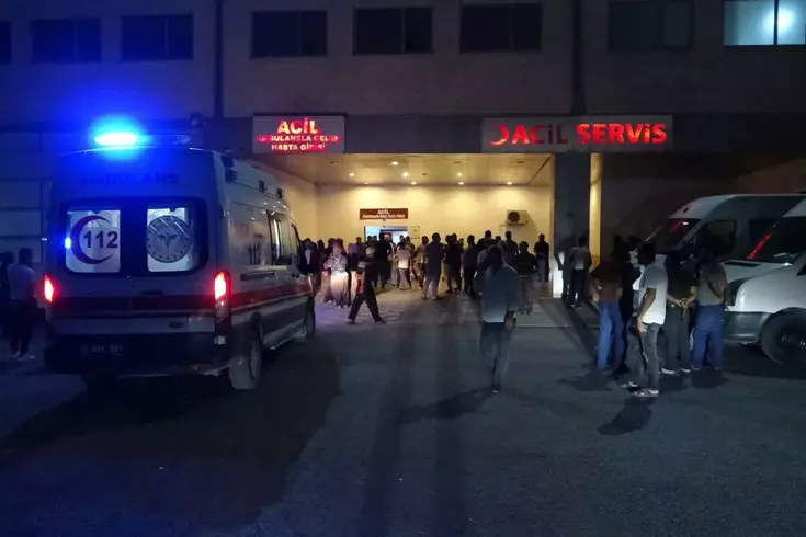 2 çocuğunun annesini 20 bıçak darbesiyle katletti