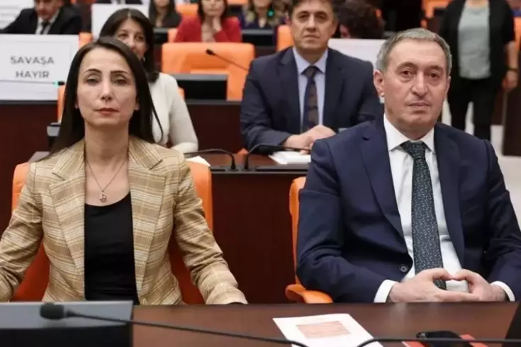 DEM Parti'den Demirtaş'a ziyaret: Arkadaşlarımızın serbest bırakılması gerekiyor