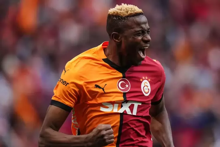 Galatasaray ile anlaşan Osimhen'e bomba talip