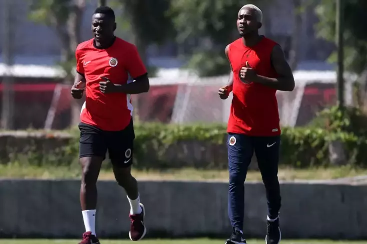 Eski Galatasaraylılar yıllar sonra aynı takımda buluştu