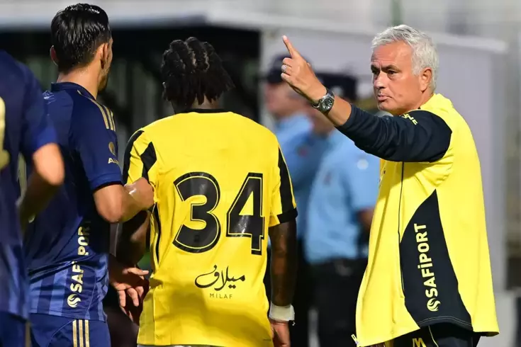 Jose Mourinho'nun Şampiyonlar Ligi yorumu taraftarı ikiye böldü