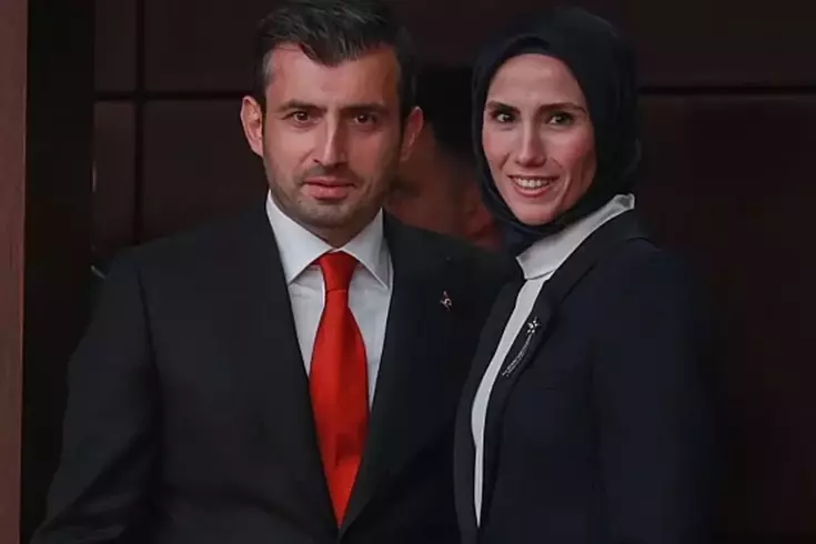 Sümeyye Erdoğan Bayraktar, NEXT Sosyal'e katıldı! İlk hoş geldin mesajı eşinden geldi