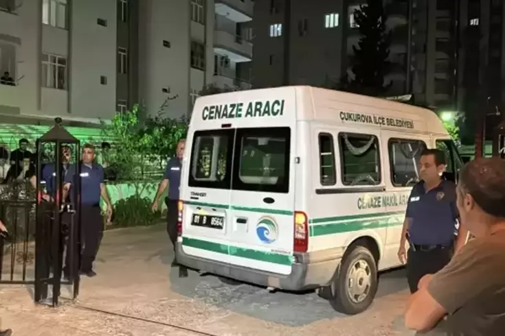 Adana'da kan donduran olay! Önce eşi ve kızını sonra kendisini öldürdü