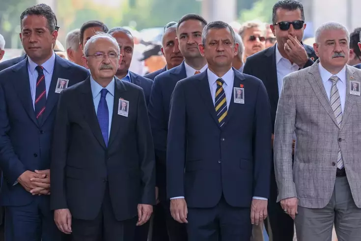 Halef ile selef aynı karede! Özel'den Kılıçdaroğlu çok konuşulacak jest