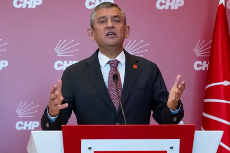 Özel elindeki anketi açıklayıp iddialı konuştu: Birinci olmazsak o gece siyaseti bırakırım