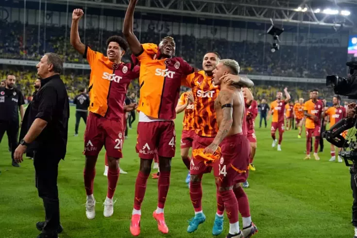 Galatasaray sezonu tv100'de açıyor! Galatasaray-Lazio maçı öncesi ve sonrası tv100'de