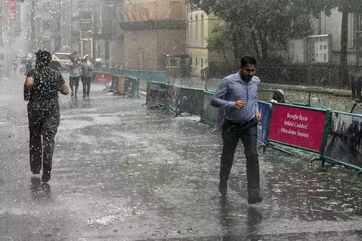 İstanbullular dikkat! Radara yansıdı, kuvvetli geliyor