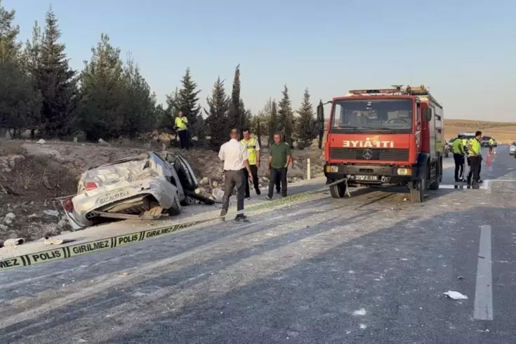 Gaziantep'te feci kaza! 3 kişi hayatını kaybetti, 3 yaralı var