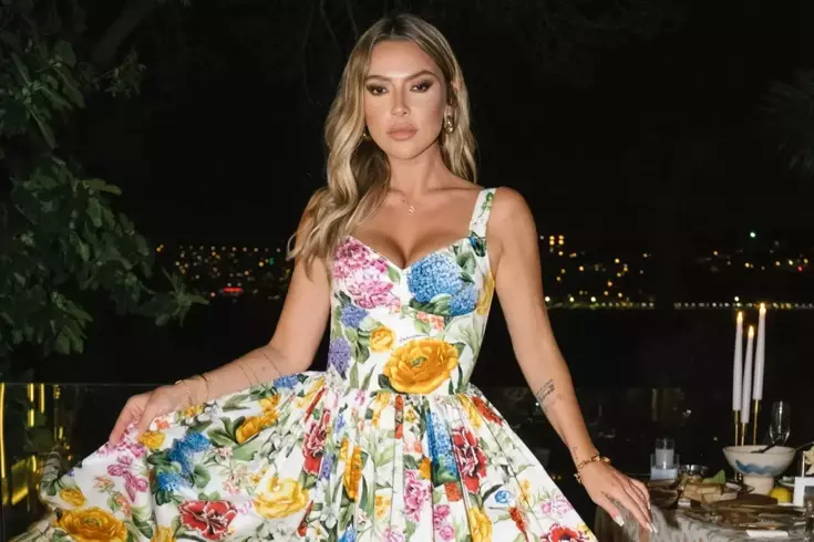 Hadise'den olay yaratan paylaşım: Masanın üstünde meydan okudu
