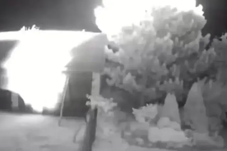 Polonya'da mısır tarlasına düşen tanımlanamayan cisim patladı