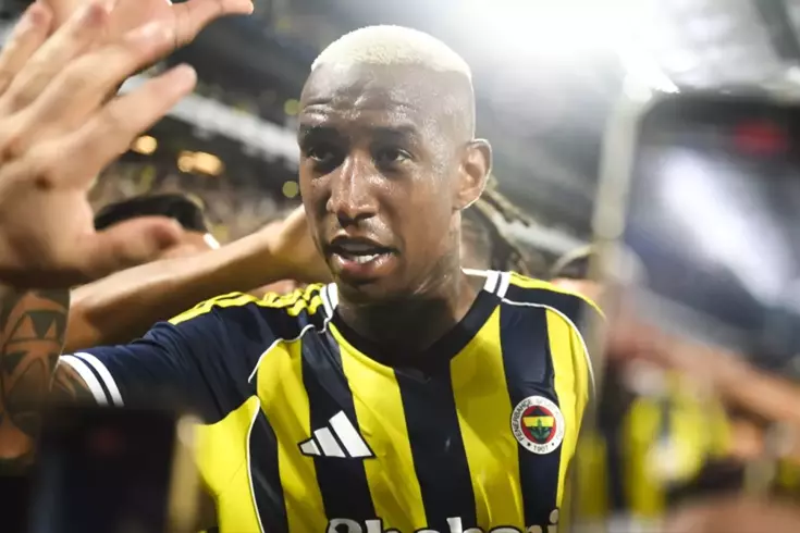 Talisca'dan transfer olacağı iddialarına cevap