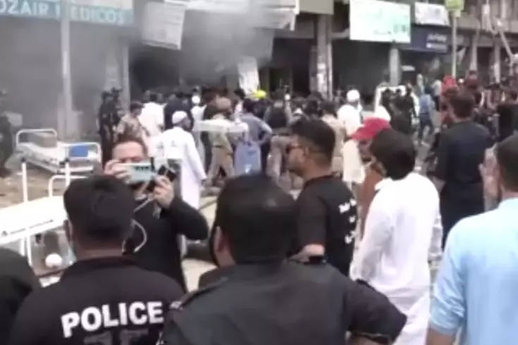 Pakistan'da havai fişek deposunda patlama: 2 ölü, 34 yaralı