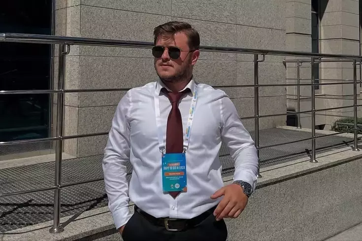 AK Partili başkan tutukluk yapan silahıyla oynarken hayatını kaybetti