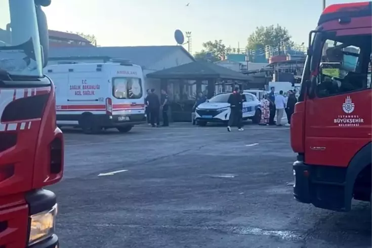 Haydarpaşa Limanı'nda yangın: 1 personel yaralandı