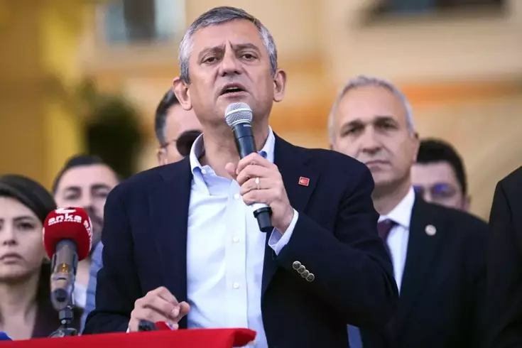 Özgür Özel: Özgür Çelik görevinin başında, Gürsel Tekin'i partiden ihraç ettik
