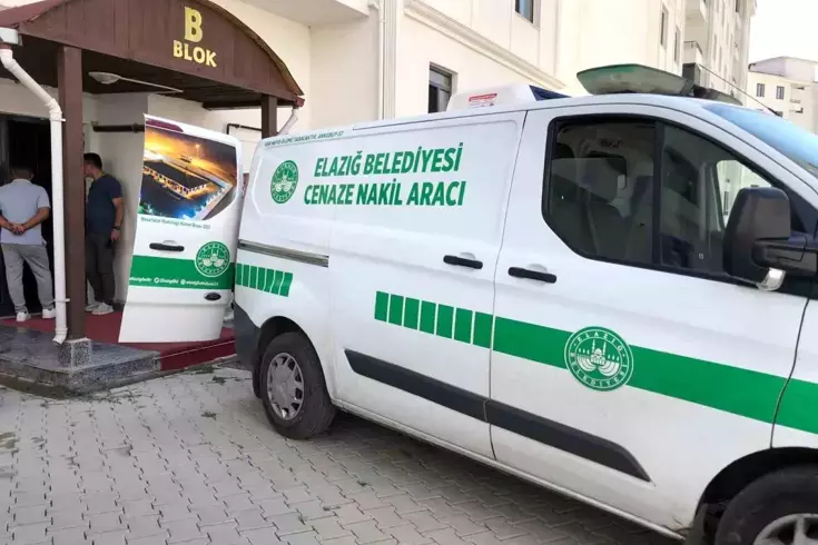 Evinde eşiyle birlikte gördüğü kişiyi öldüren başkomiser serbest