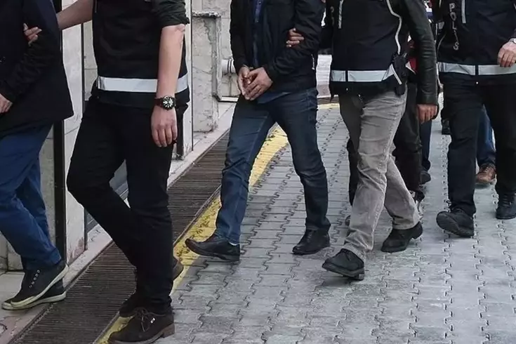 Sosyal medya dolandırıcılarına operasyon: 34 şüpheli yakalandı